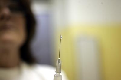Vaccini obbligatori, cambia il decreto: le novità